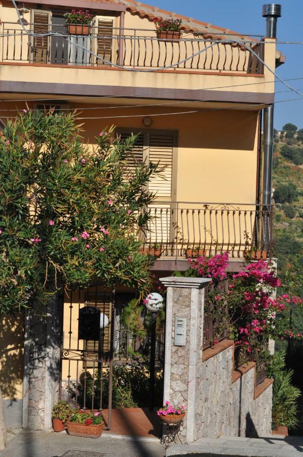 Appartement Casa Dell'Oleandro à Gallodoro Extérieur photo